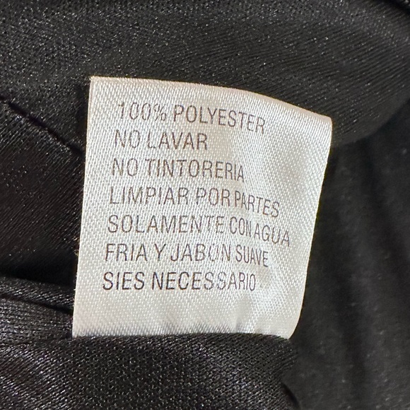 Mac Duggal Two Toned Ruffled One Shoulder Gown Dress 26599 Black White in 0 NWOT - Picture 7 of 8